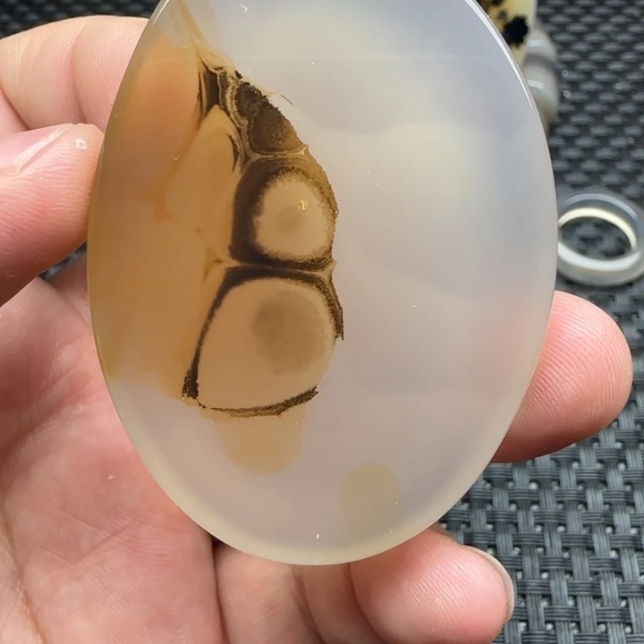 1***放玛瑙/玉髓未镶嵌颈饰