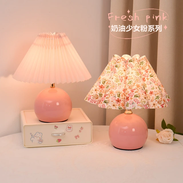 台灯卧室床头灯奶油风碎花高级感轻奢2025新儿童女公主氛围小夜灯