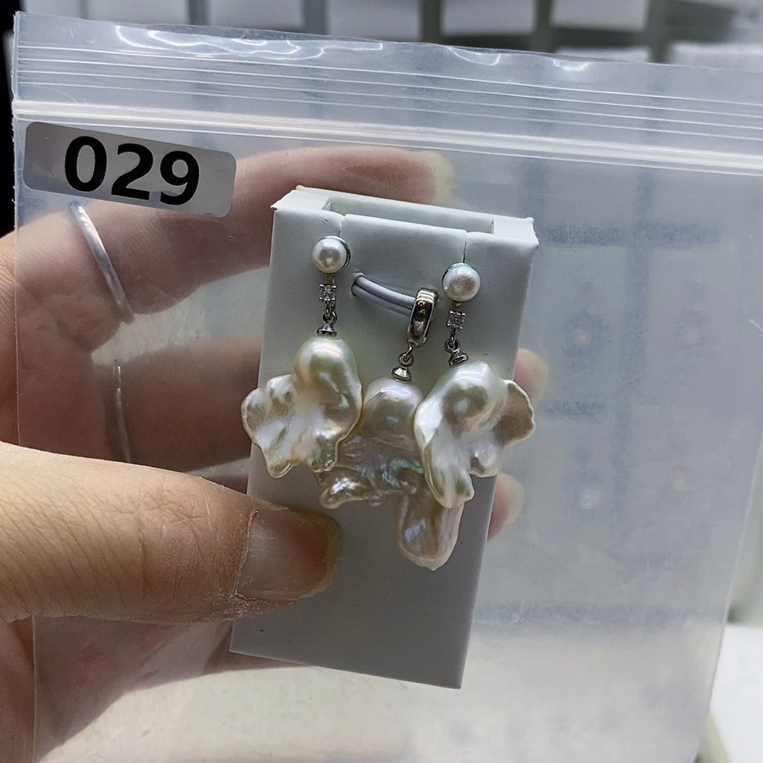 颈饰合金淡水珍珠