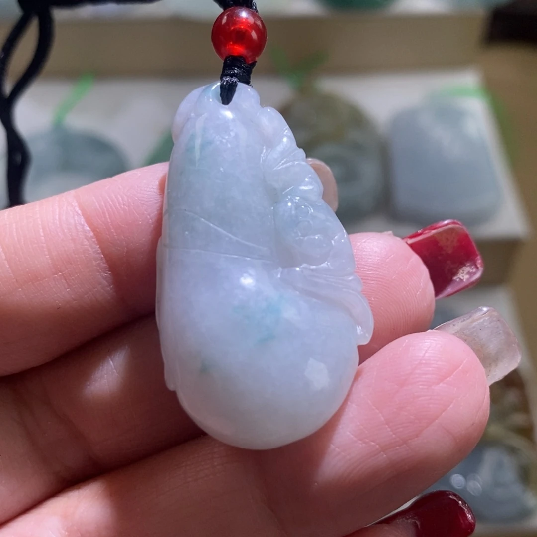 【闪购商品】翡翠颈饰未镶嵌瓜