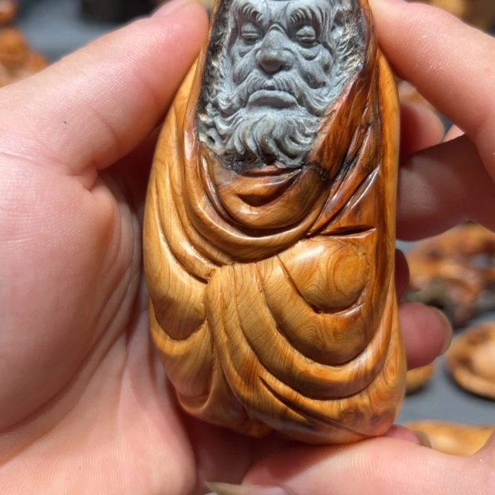 花梨木类点点关注，感谢