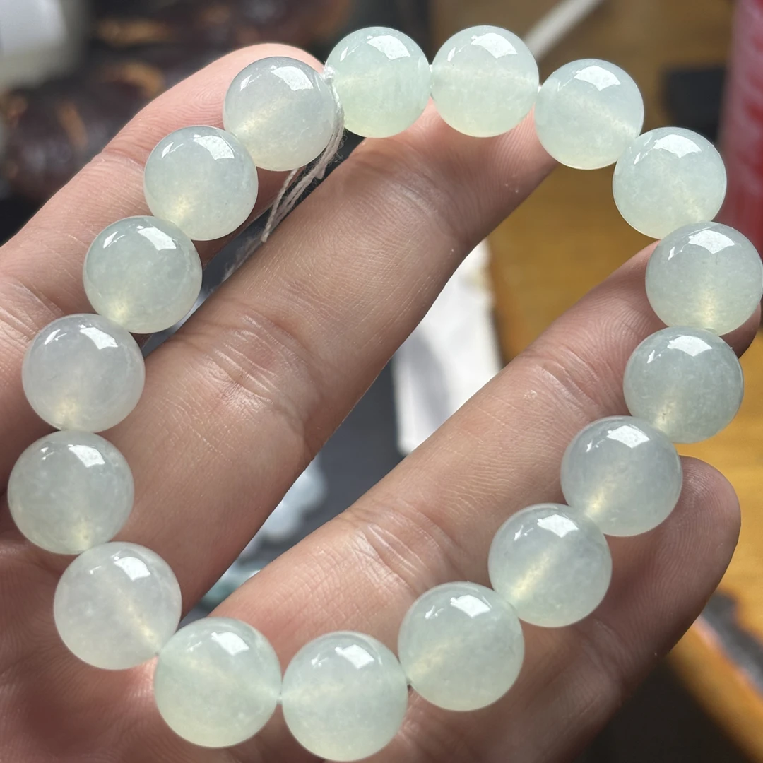 缅甸天然翡翠a货冰淡绿卡12.3mm16颗