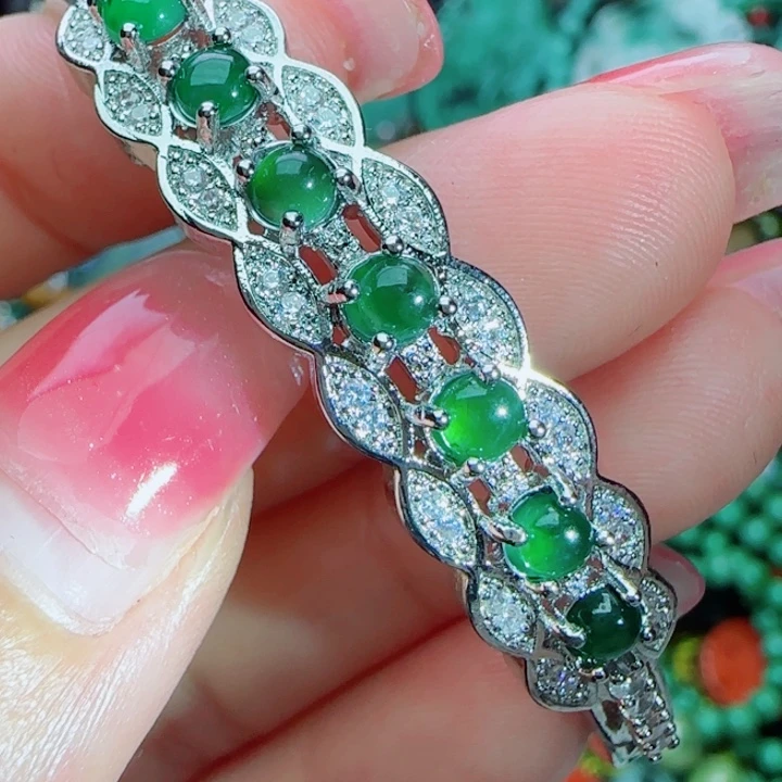 翡翠未镶嵌颈饰天然A货40