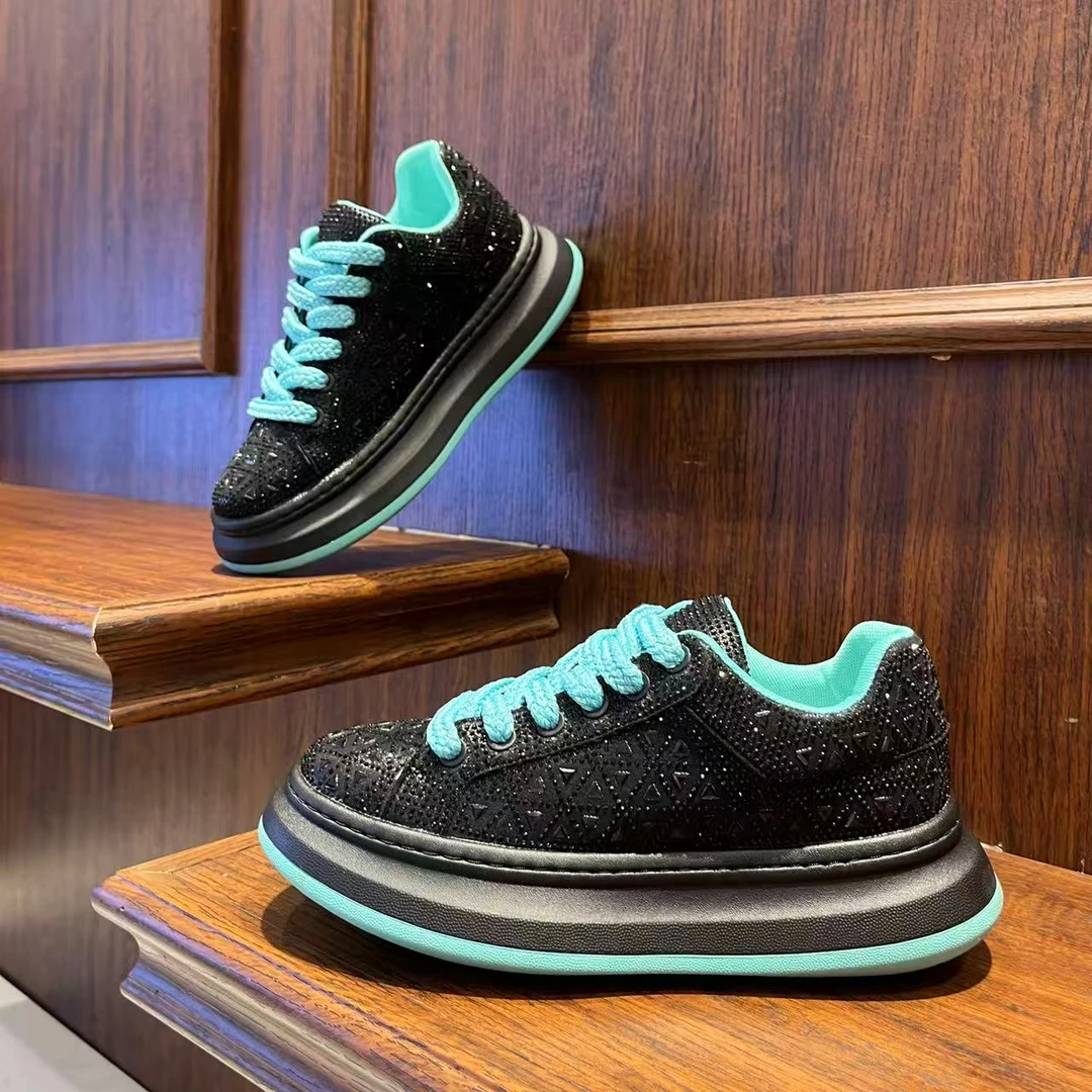 男鞋2025潮流烫钻轻奢秋季时尚厚底休闲鞋低帮系带增高圆头潮男鞋