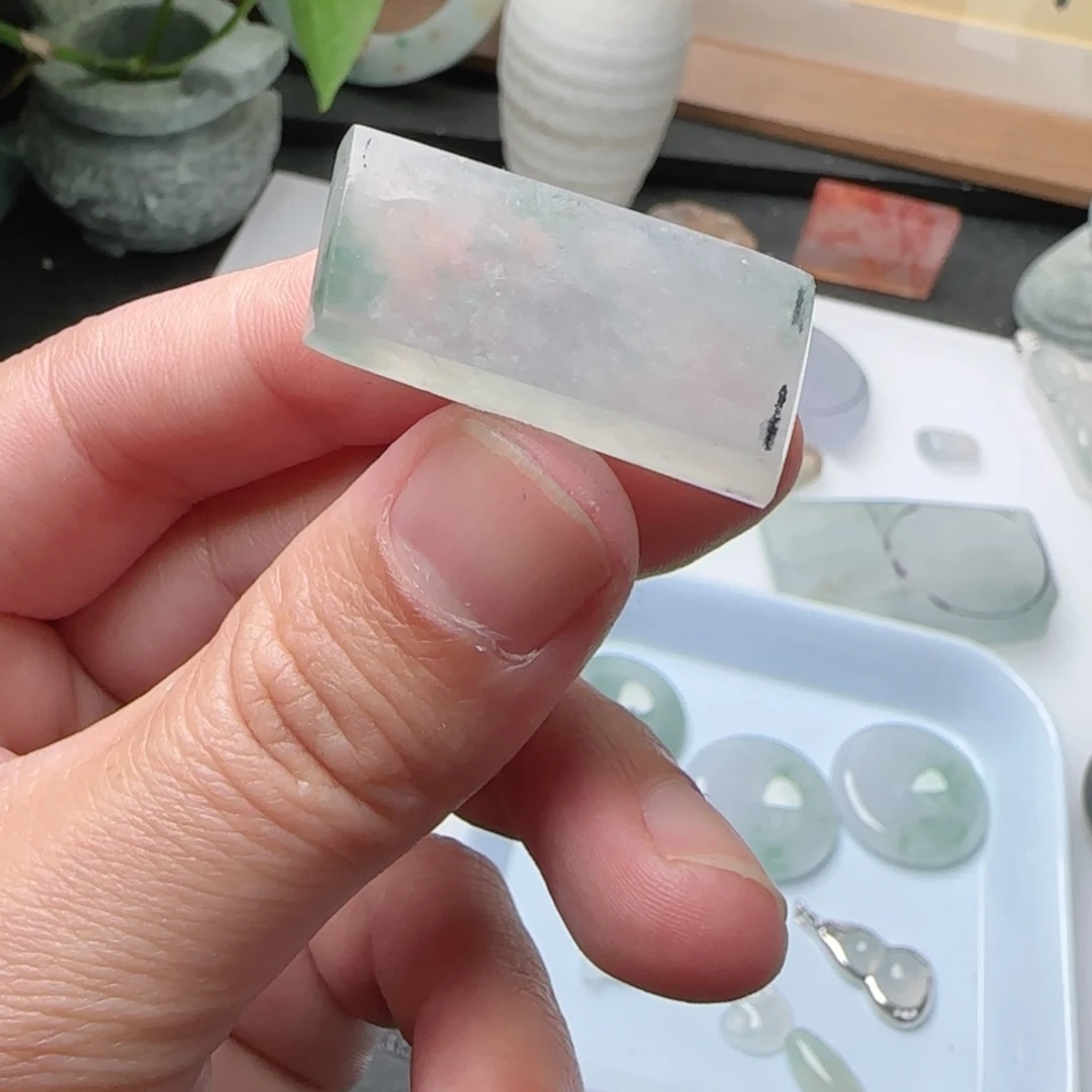 定制翡翠未镶嵌材料定制包工