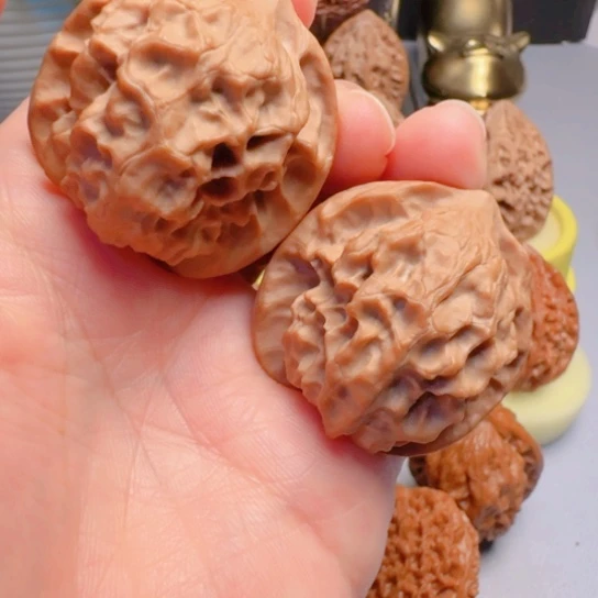 福利来玲珑文玩核桃