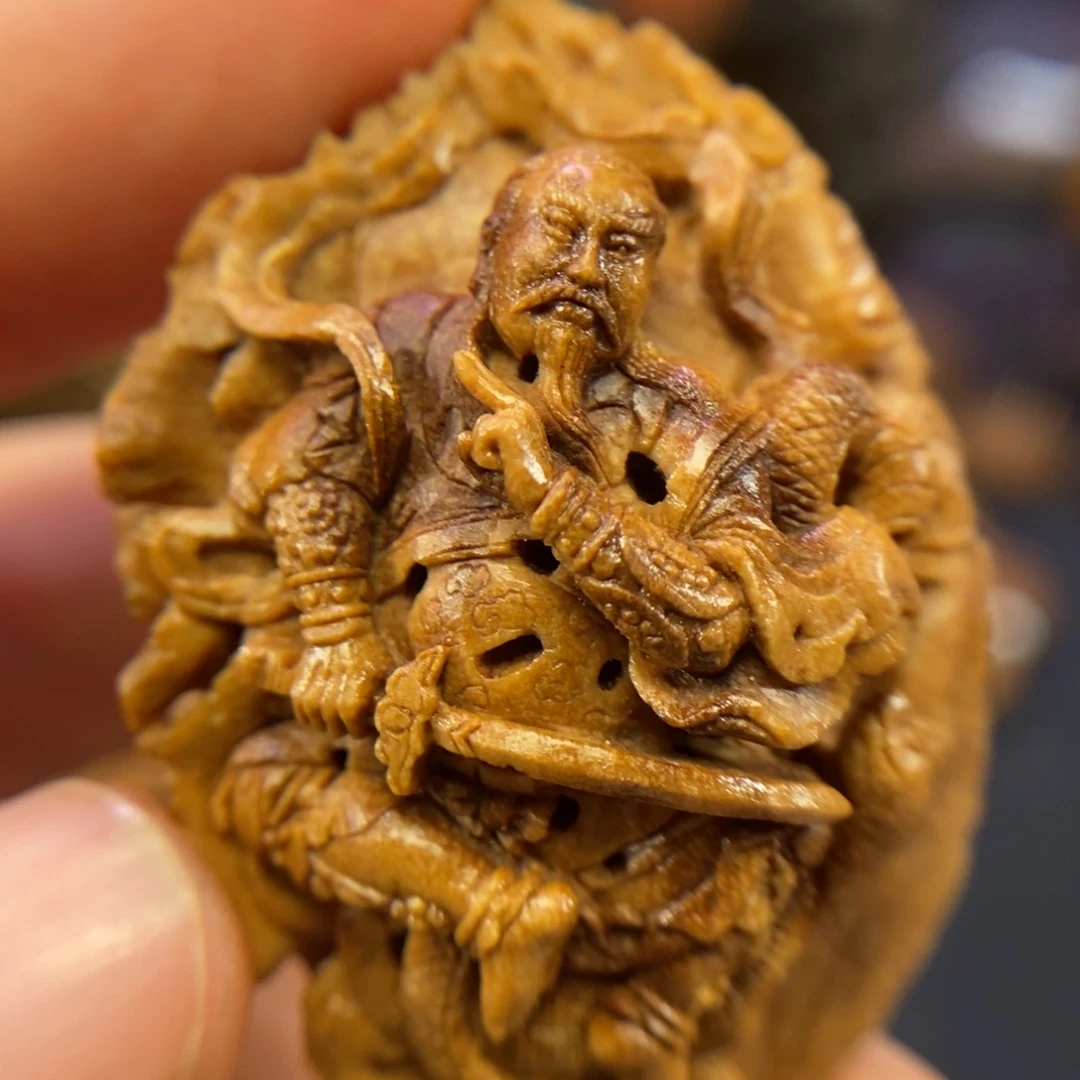 潍坊核雕桃核雕刻真武大帝