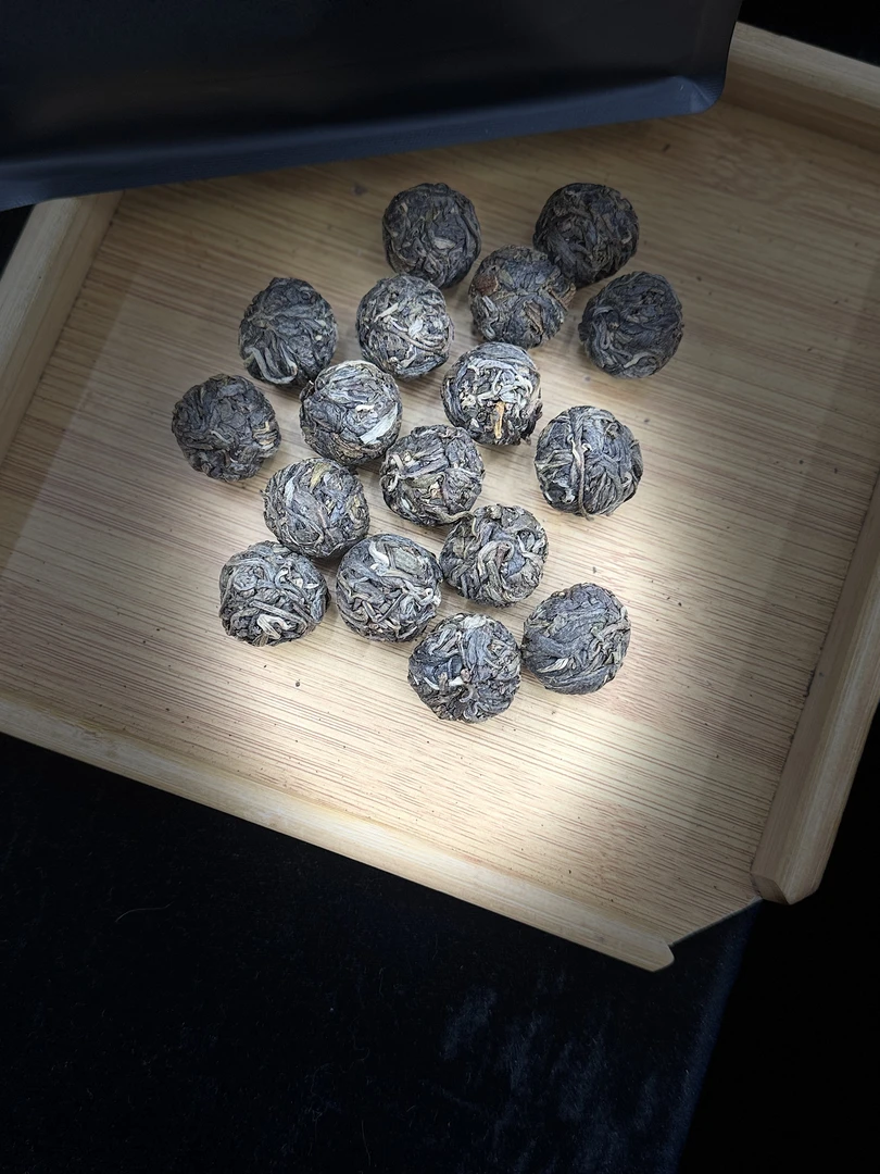 【晶晶严选】2016年  景迈螃蟹脚龙珠    250g 生茶