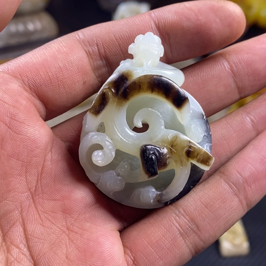 和田玉（糖玉）未镶嵌挂件