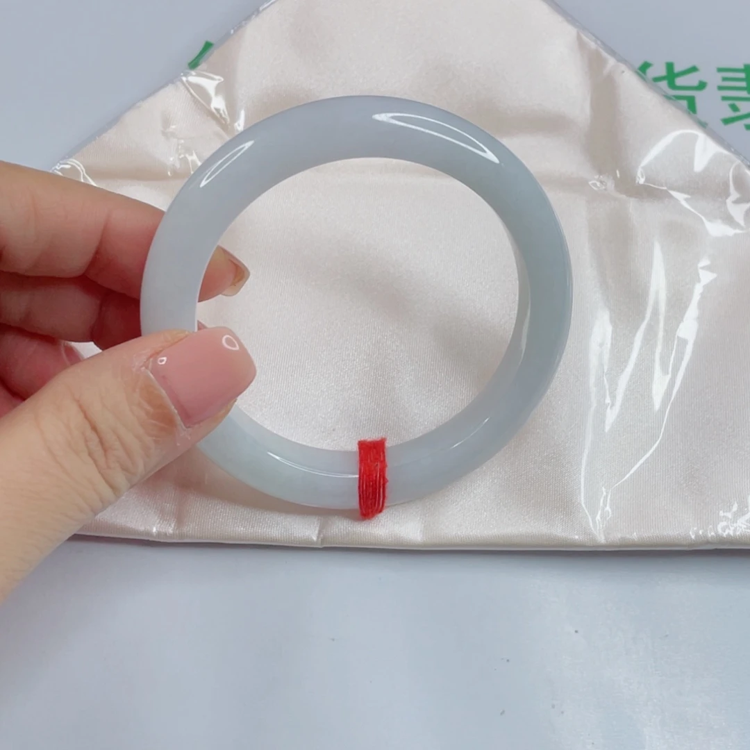 找***化翡翠未镶嵌手镯白月光