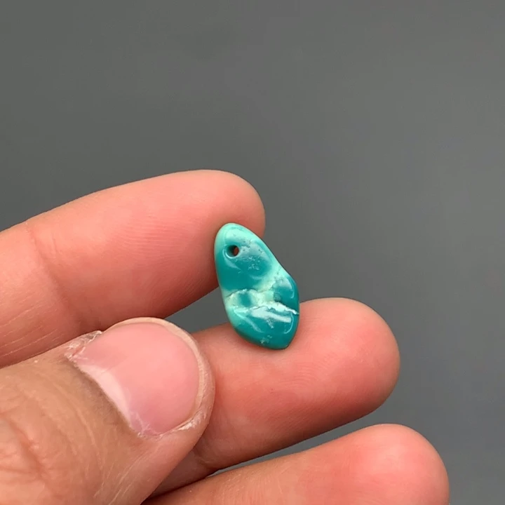 绿松石颈饰未镶嵌