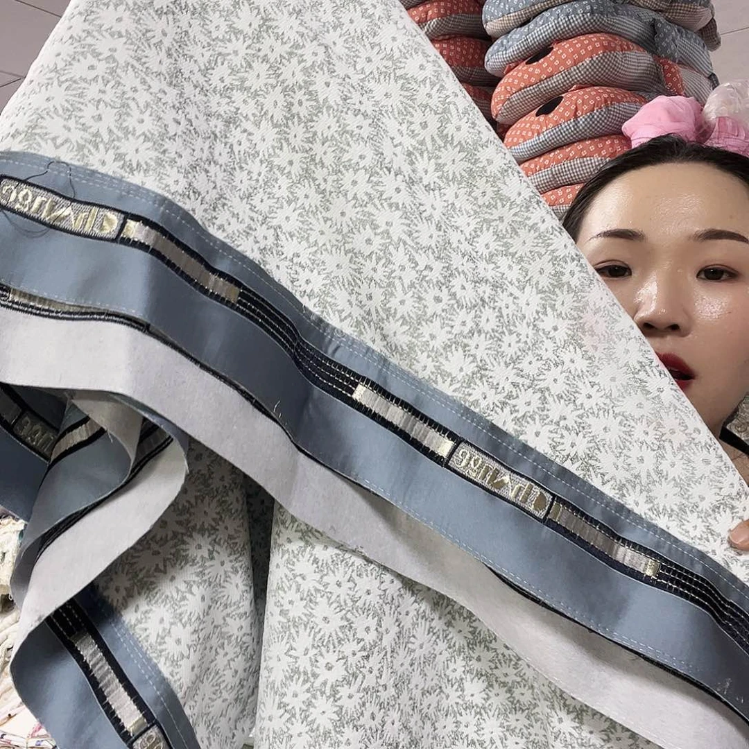 丝绸啦咯啦咯啦咯啦咯啦