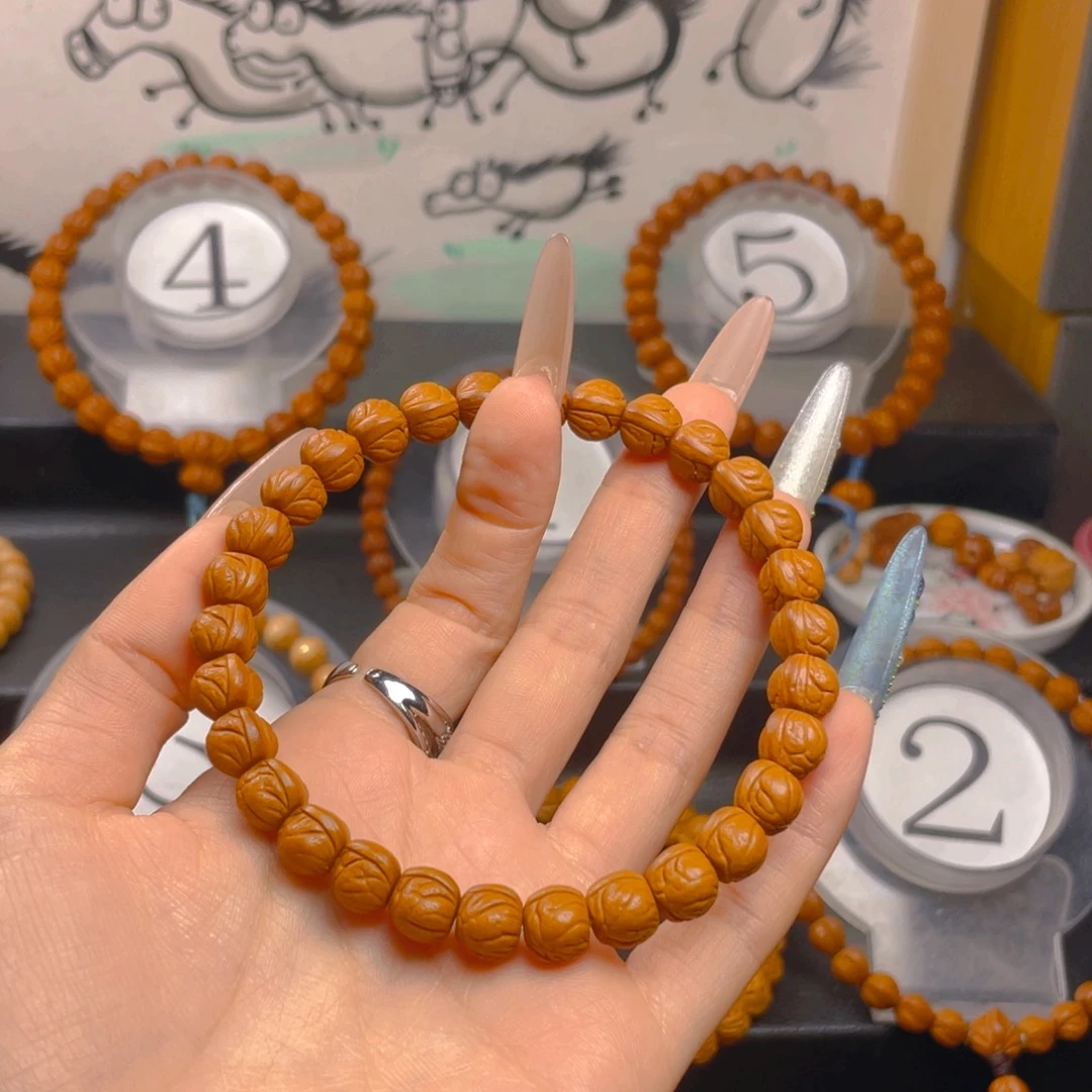 明***，吊坠桃核0.99999999999999