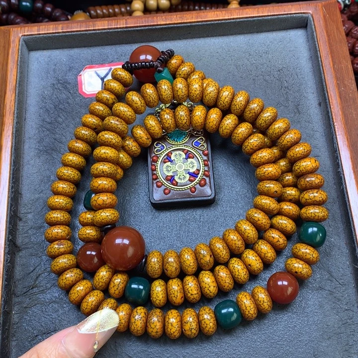 星月菩提吊坠菩提