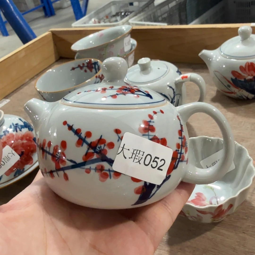 釉下手绘茶具微瑕