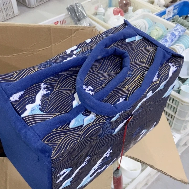 茶具微瑕，介意勿拍