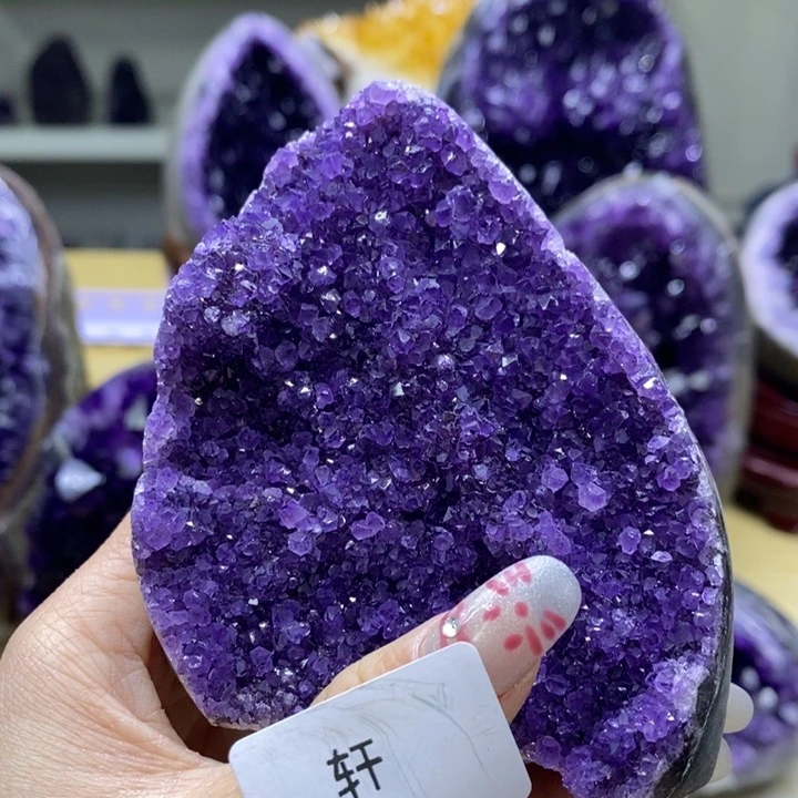 紫晶大型摆件（非配饰）未镶嵌