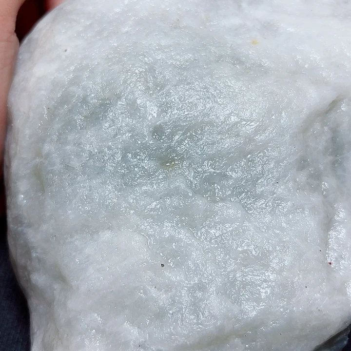 未镶嵌和田玉（糖玉）珠宝奇石