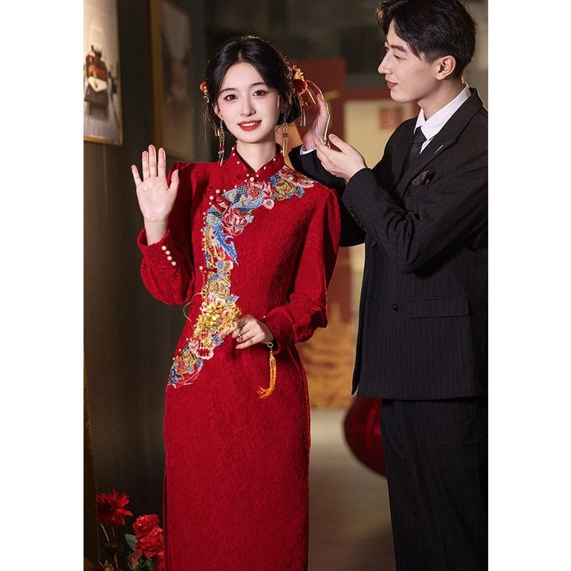 秋冬加绒加厚红色新娘改良新中式长袖旗袍少女订婚结婚敬酒礼服