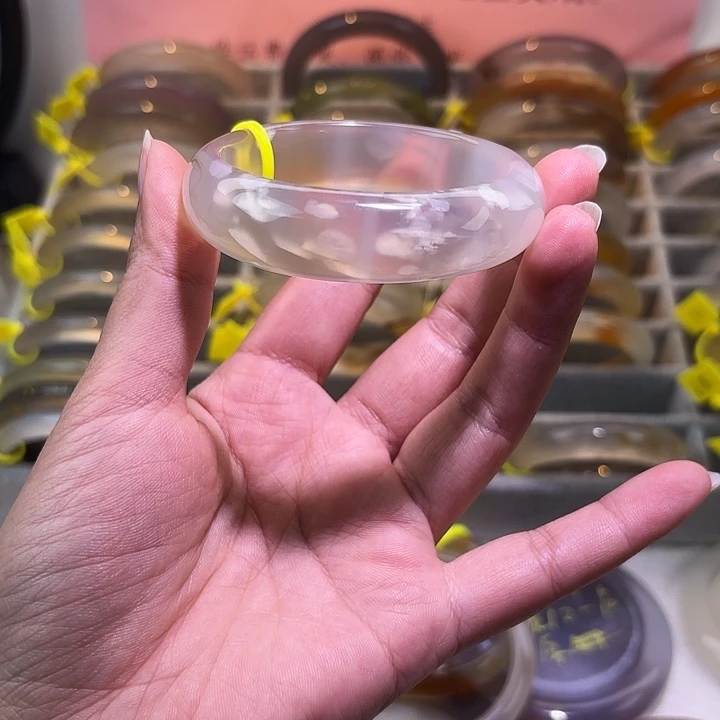 玛瑙/玉髓未镶嵌手镯