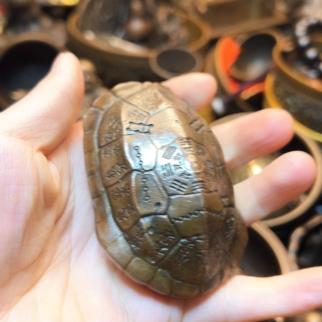 精美铜器工艺品等