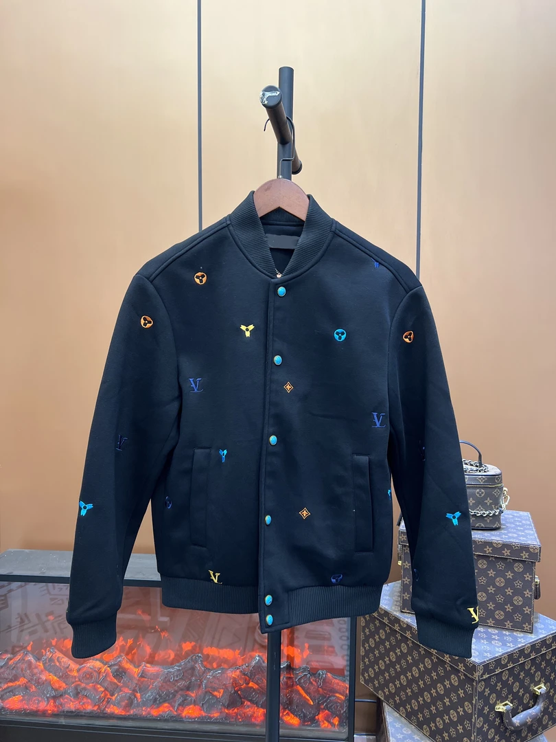 【周晚晚】新款满刺绣经典时尚百搭棒球服