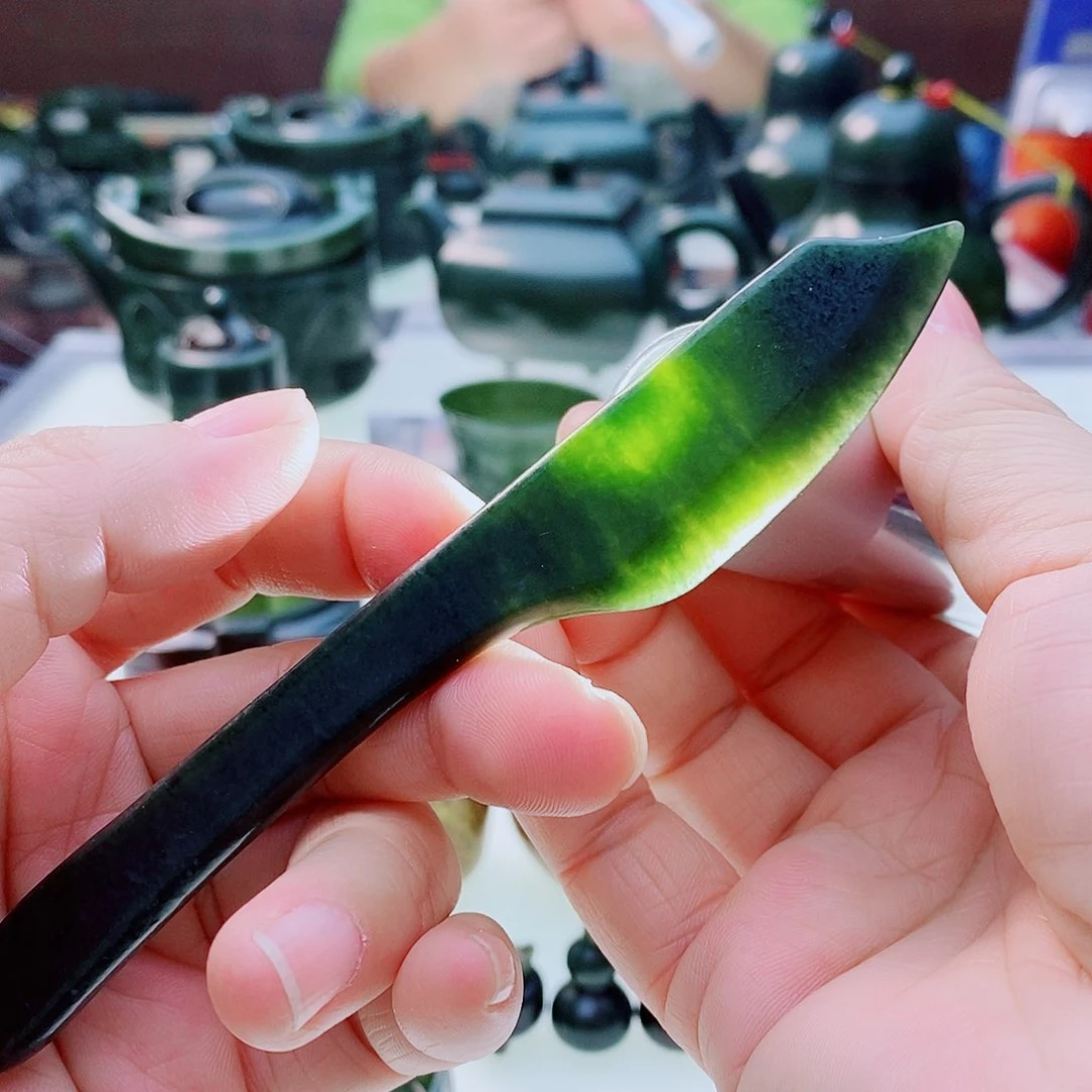 未镶嵌和田玉摆件