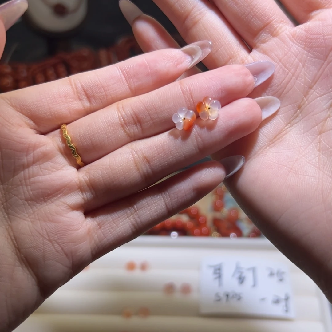 兰****南红玛瑙未镶嵌手串