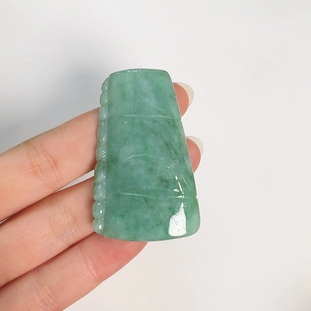 翡翠颈饰未镶嵌竹节吊坠