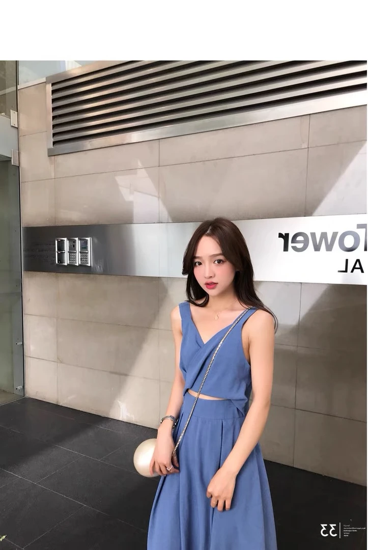 2025法式设计感小众轻熟风高级收腰赫本气质吊带长裙连衣裙子女夏