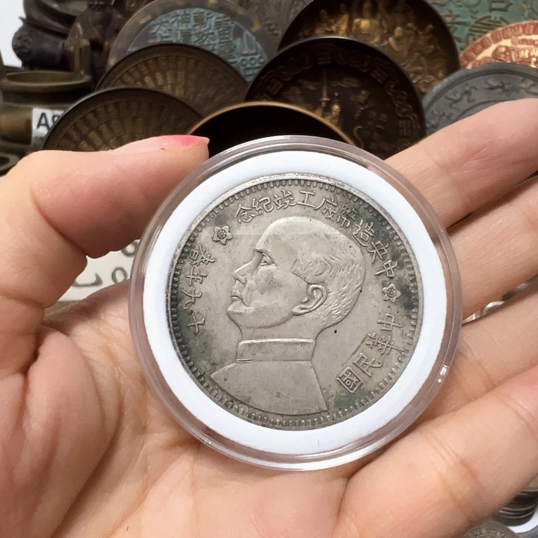 金属复古风格摆件