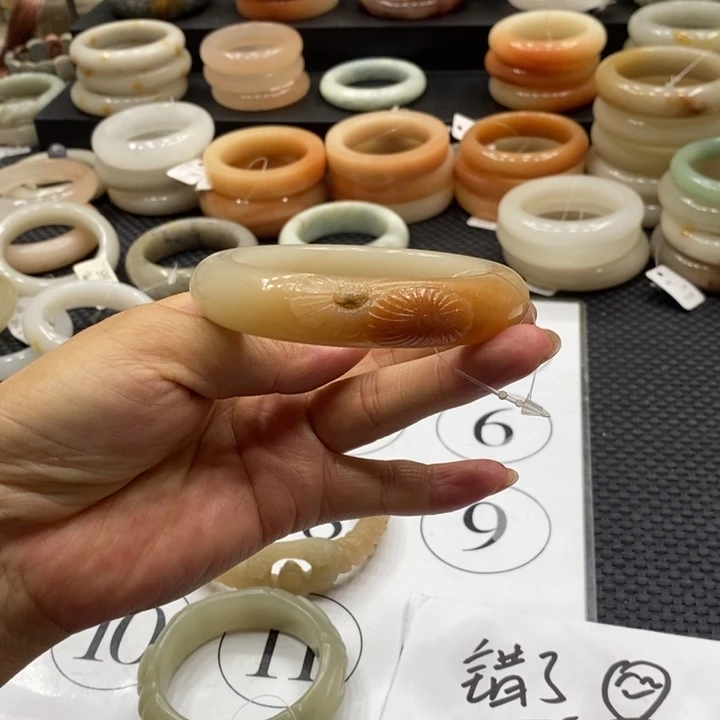 石英质玉手镯未镶嵌薄***风