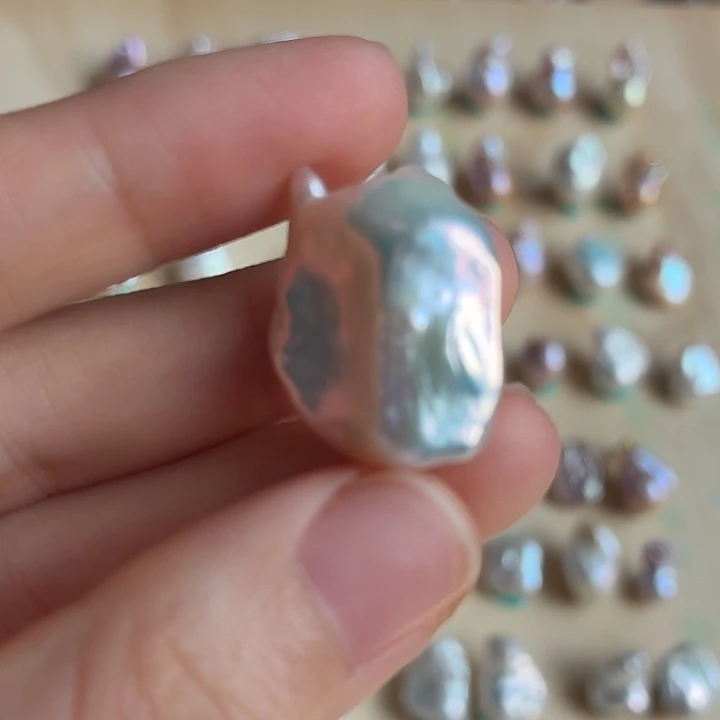 紫***泥颈饰未镶嵌淡水珍珠