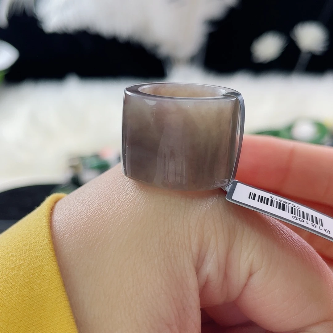 和田玉未镶嵌戒指l92。紫色高筒。17.4。不退换