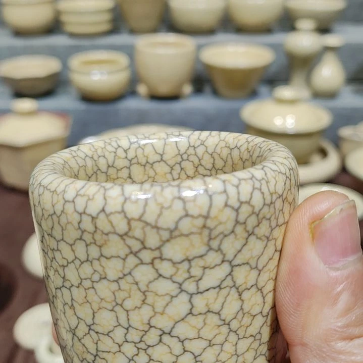 龚东华老师梅花墨纹作品