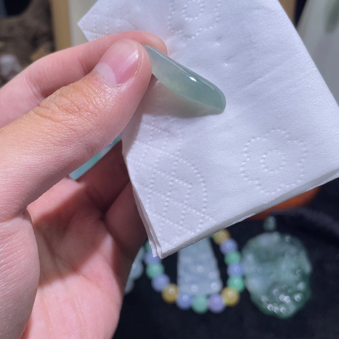 翡翠未镶嵌颈饰吊坠