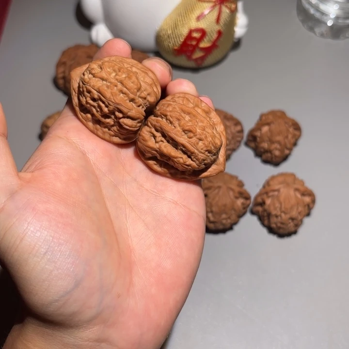 吊坠文玩核桃37赤龙鸡心