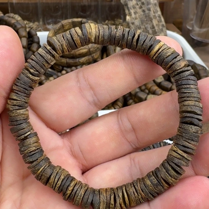 手串沉香乌身手串7克