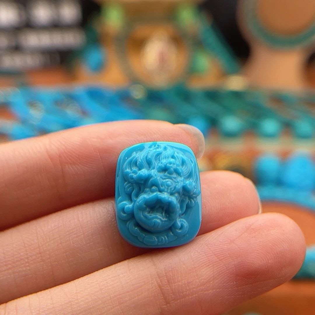 未镶嵌绿松石珠宝奇石