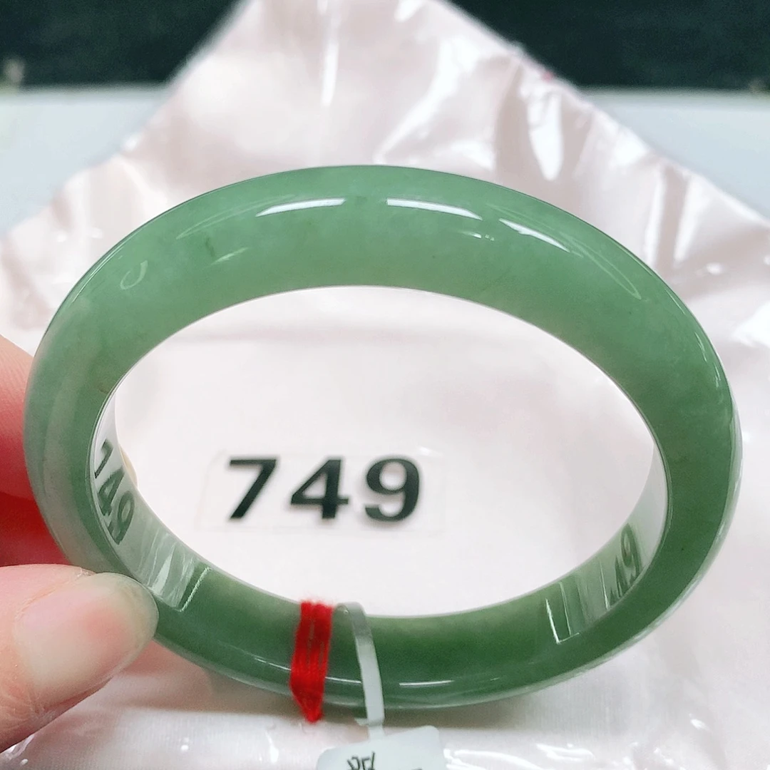 翡翠未镶嵌手镯9 号翡翠手镯