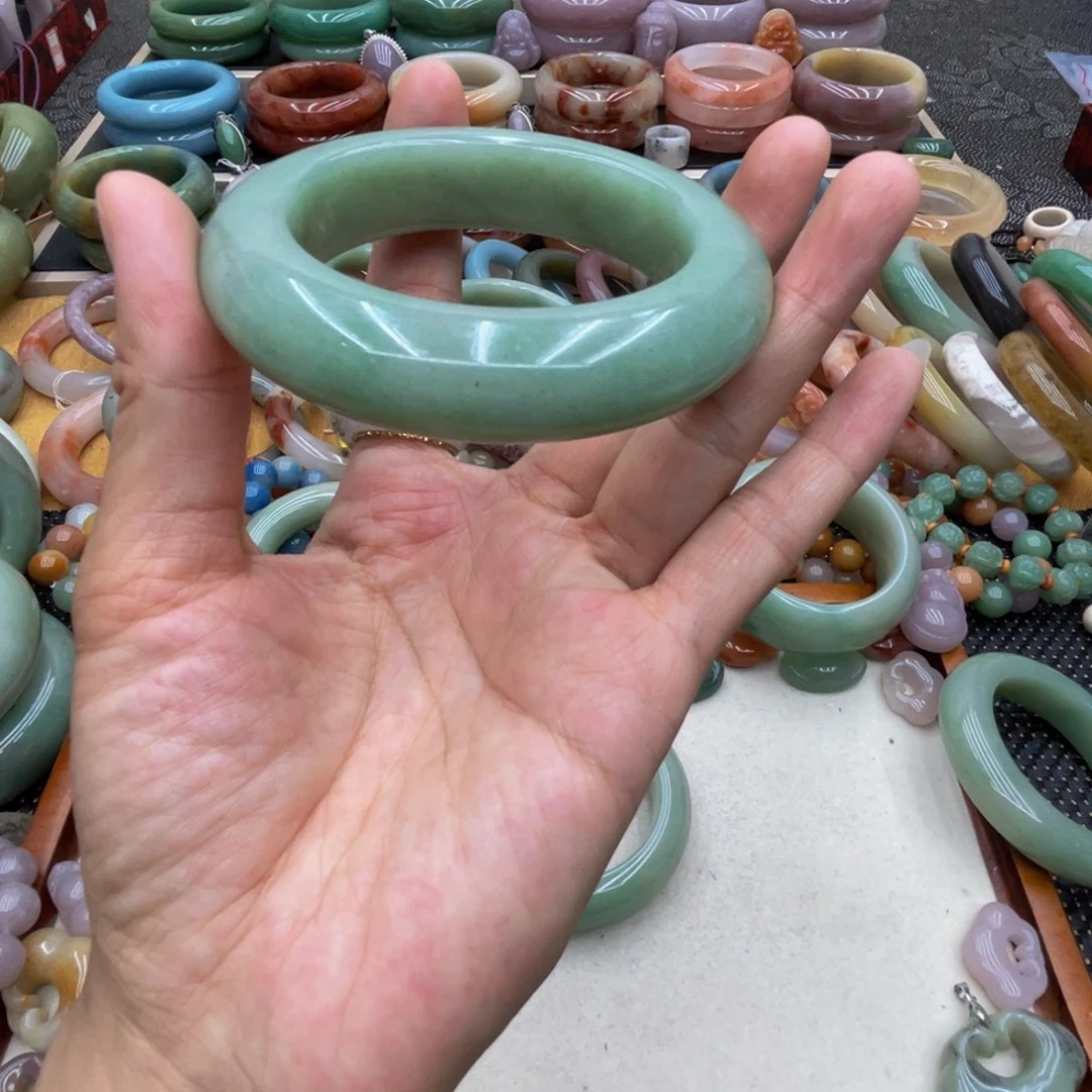 财***尖未镶嵌圈口54石英质玉