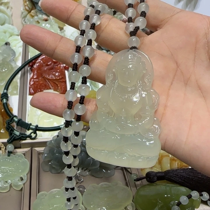 蛇纹石玉吊坠未镶嵌