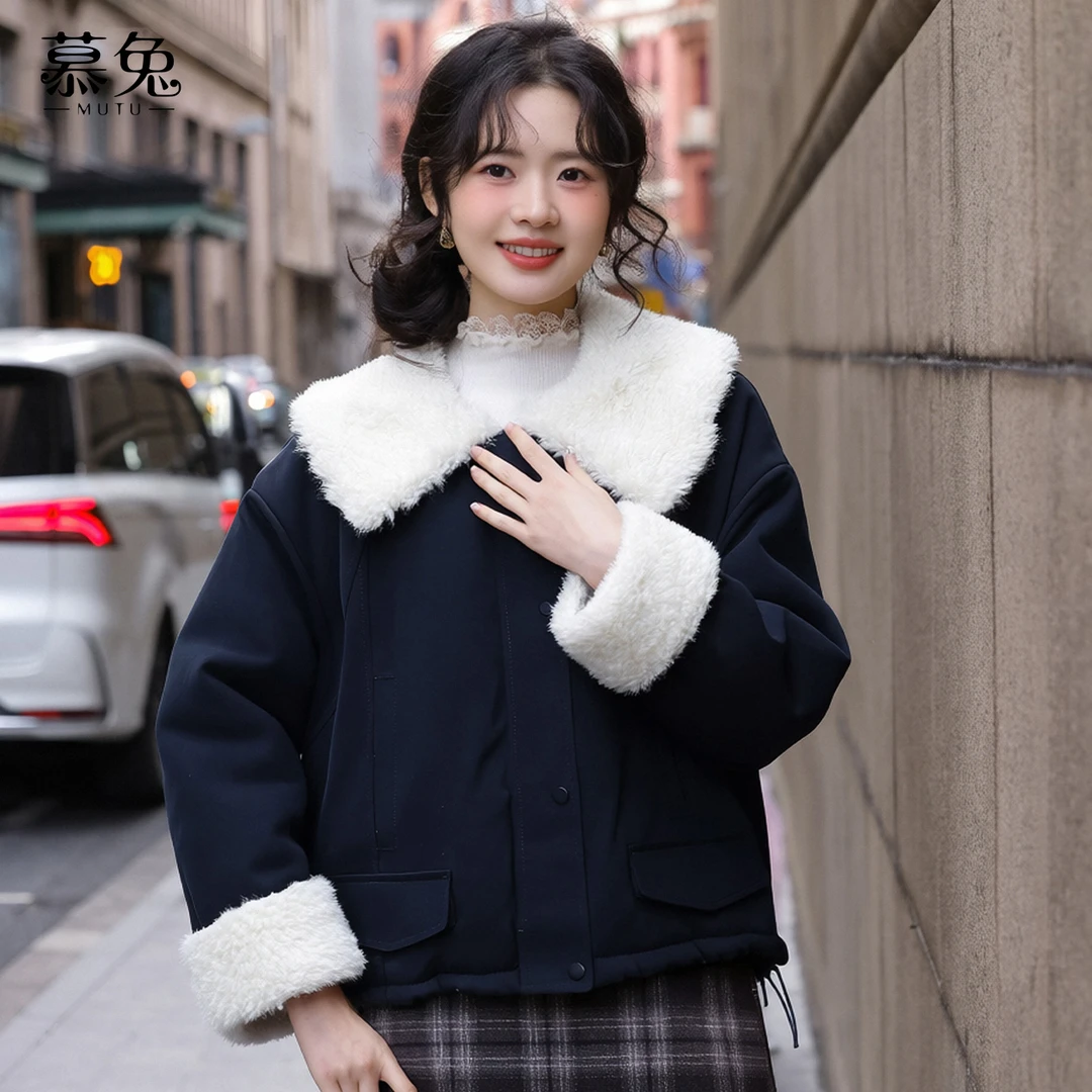慕兔韩系拼接羊羔毛夹克外套女2025冬季新款加绒加厚派克服上衣短