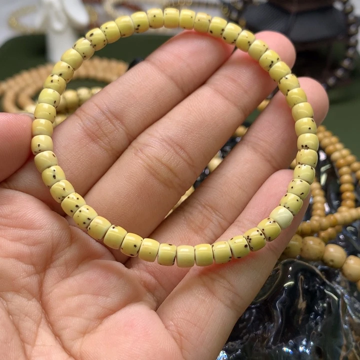 吊坠星月菩提A3、数星星单圈