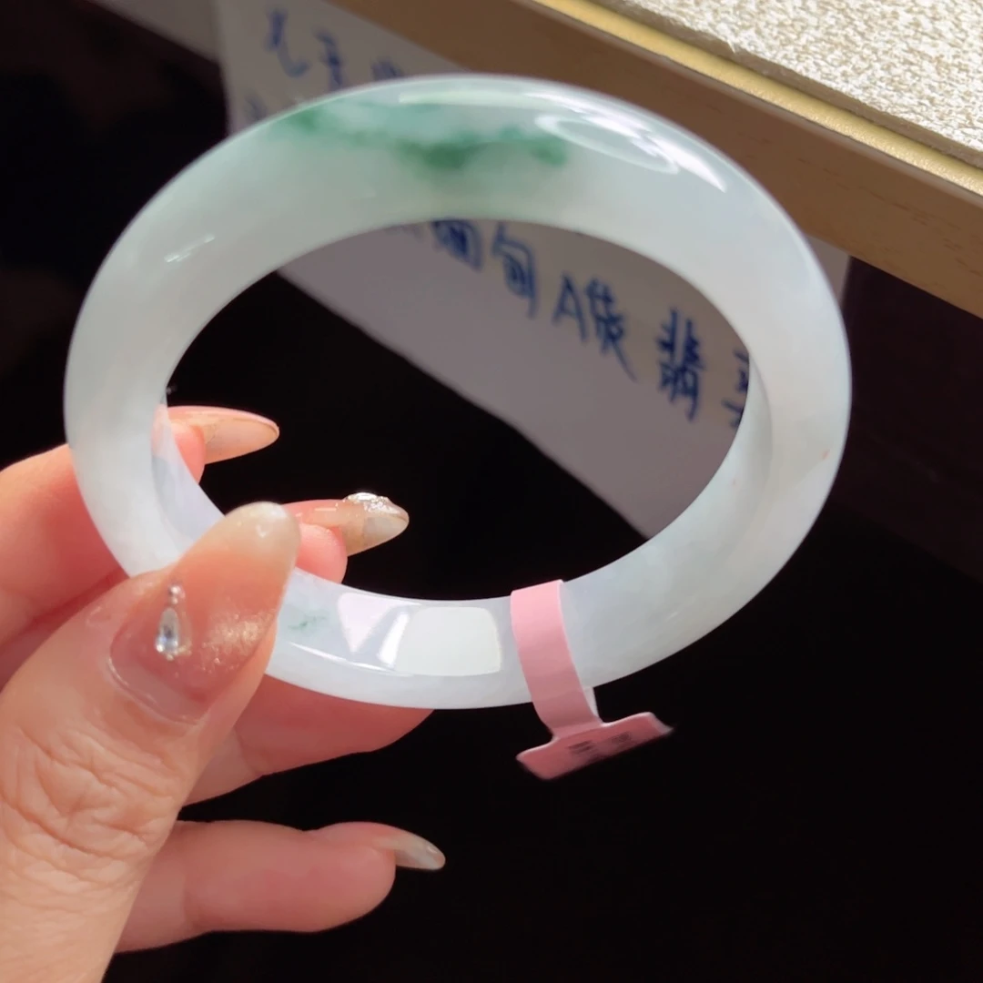 翡翠未镶嵌手镯手镯