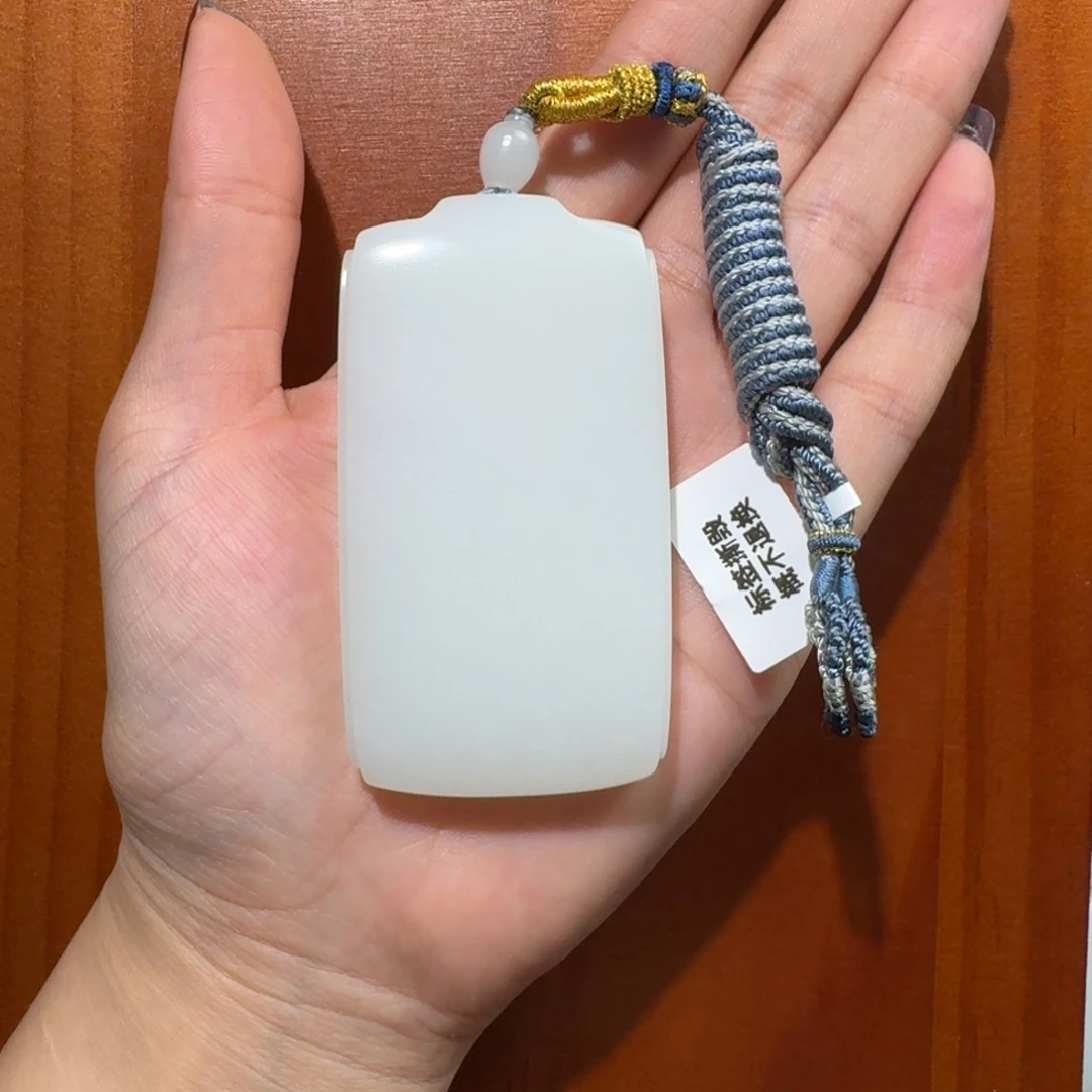 陌***人和田玉未镶嵌颈饰0050