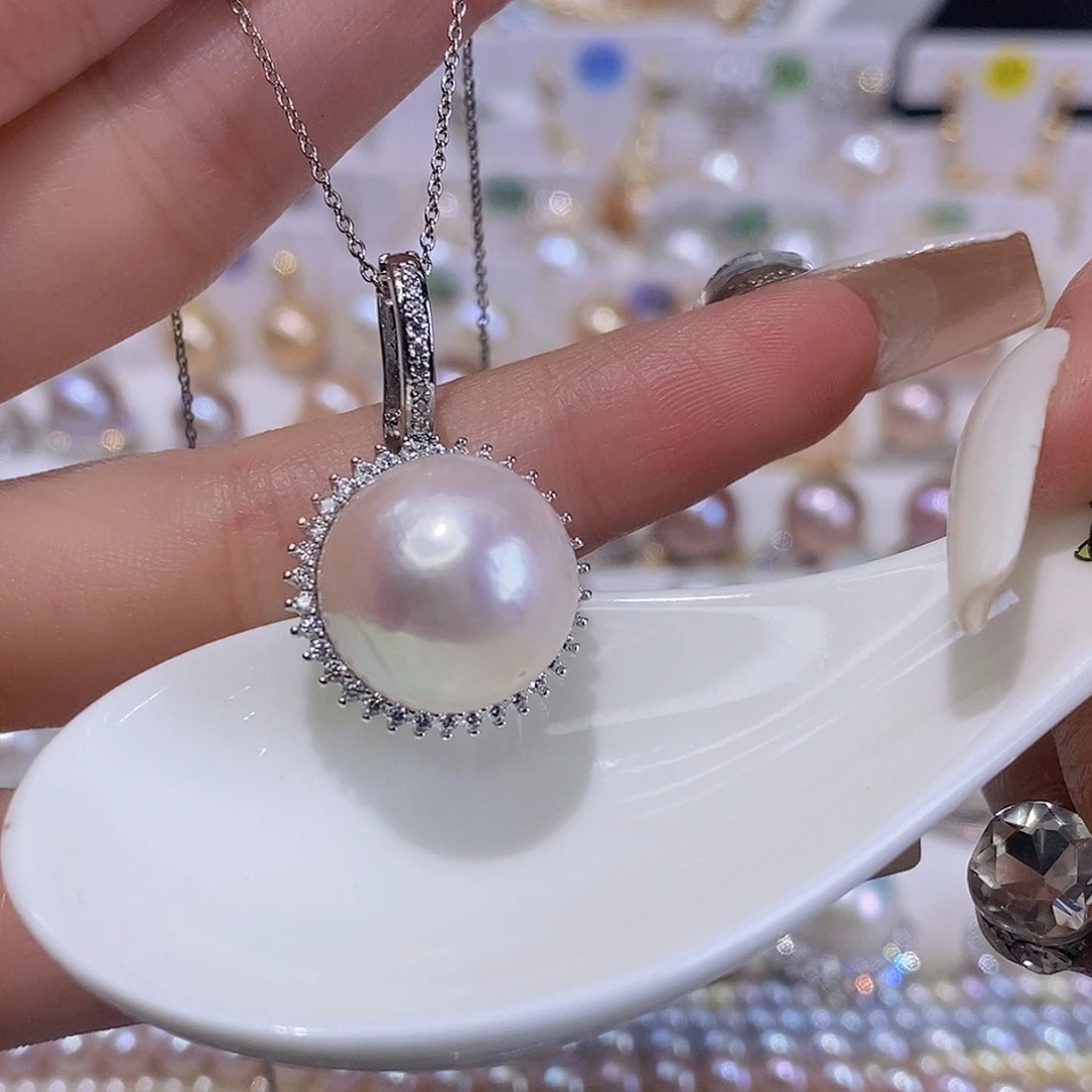 淡水珍珠合金颈饰