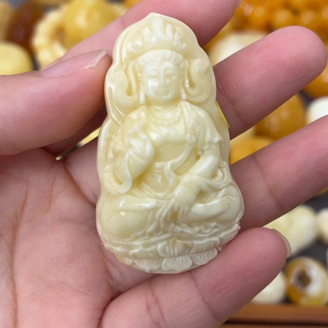 未镶嵌琥珀裸石观音