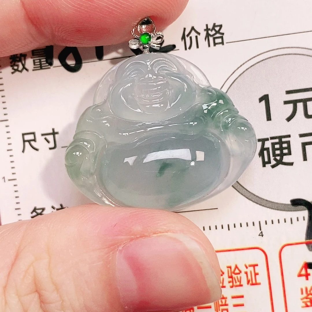 颈饰18K金镶嵌翡翠