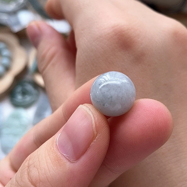 翡翠未镶嵌颈饰卡13